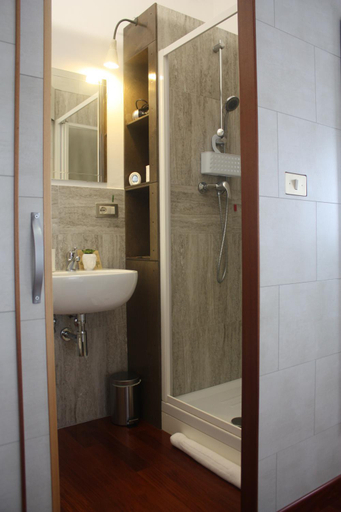 Bathroom 2, Maruru B & B dell'Arte, Macerata