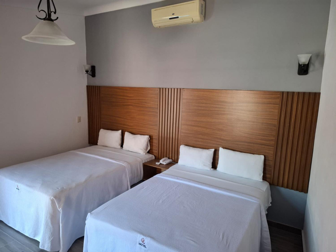 Bedroom 2, Hotel Aquiles, Guadalajara