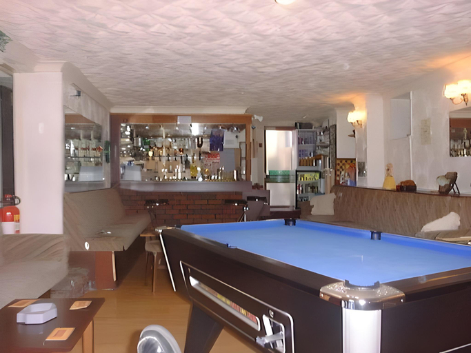 Food & Drinks 5, The Hurstmere, Blackpool