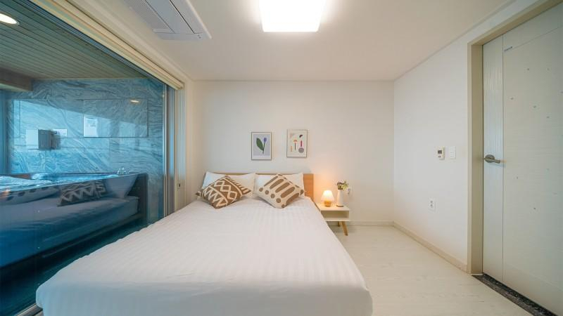 Bedroom 1, Pohang Sea Cloud Pension, Pohang