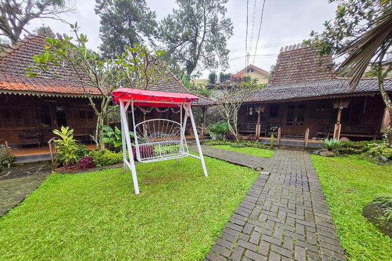 Others 4, RedDoorz @ Alam Hegar Cisarua Puncak, Bogor