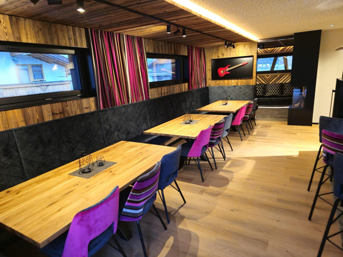 Food & Drinks 5, Chalet in Zillertal near Ski Slopes, Schwaz