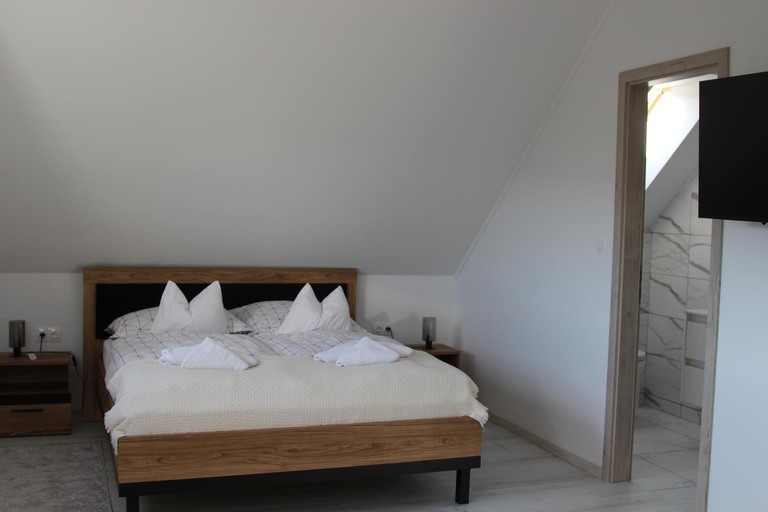 Bedroom 4, Antmann Bor Terasz Szallas, Balatonfüred