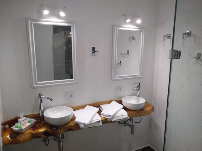 Bathroom 3, Morada dos Platanos - Suites, Campo Limpo Paulista