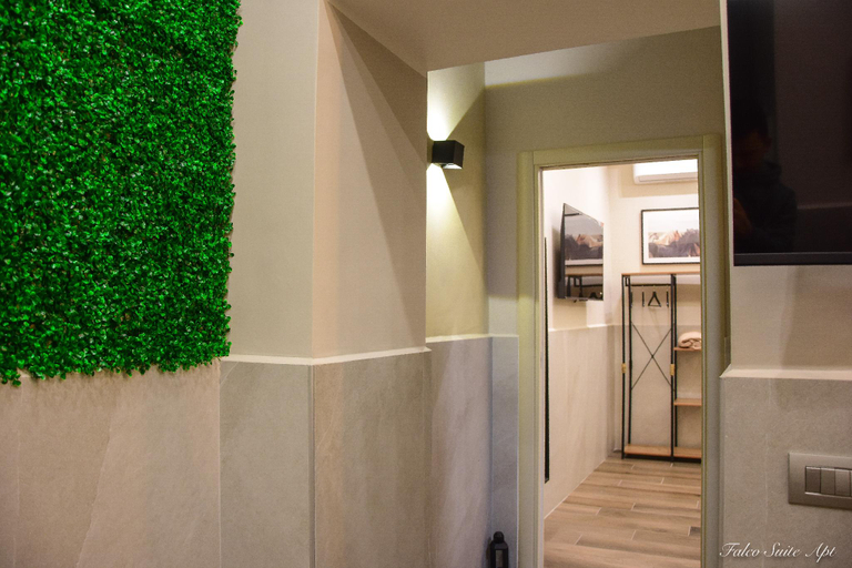 Others 5, Falco Suite Apartment, Napoli