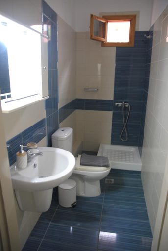 Bathroom 3, Light Blue Paralia Apartments, Central Macedonia