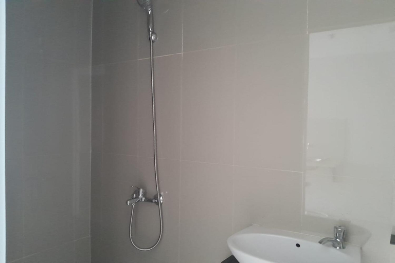 Bathroom 4, Majestic Point Serpong by Nature, Tangerang