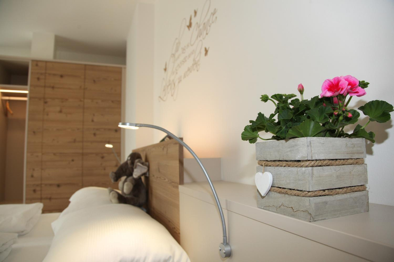 Bedroom 2, Hotel & Fruhstuckspension Raabtal, Südoststeiermark