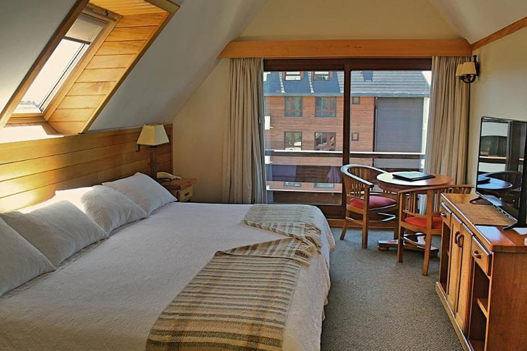 Bedroom 2, Hotel Puelche, Llanquihue