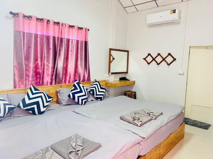 Bedroom 4, Lungwang Guest House, Muang Mae Hong Son