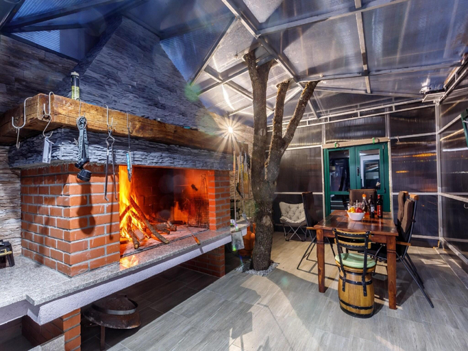 Food & Drinks, Holiday Home Neoric with Heated Pool, Muć