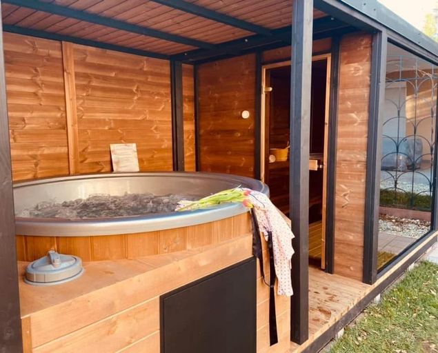 Bathroom, Vorosko Villa- ALELNOKI szauna es jakuzzi hasznalattal, Balatonalmádi