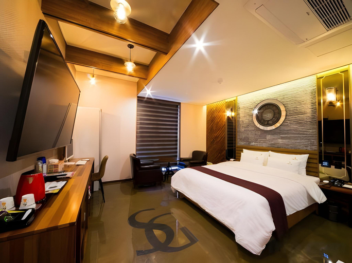 Bedroom 4, Daegu Dongchon Amusement Park SG Hotel, Dong