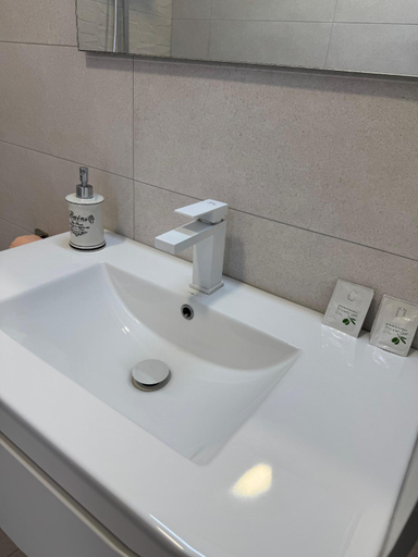 Bathroom 3, CASA VYS, Pitesti