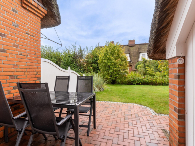 Others 3, Apartment mit Kamin in einer Eigentumswohnung, Nordfriesland
