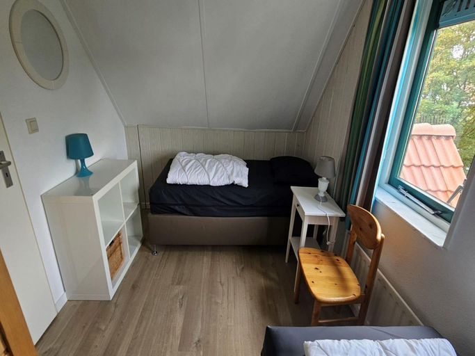 Bedroom 3, Modern Beach Retreat - Sauna, Sluis