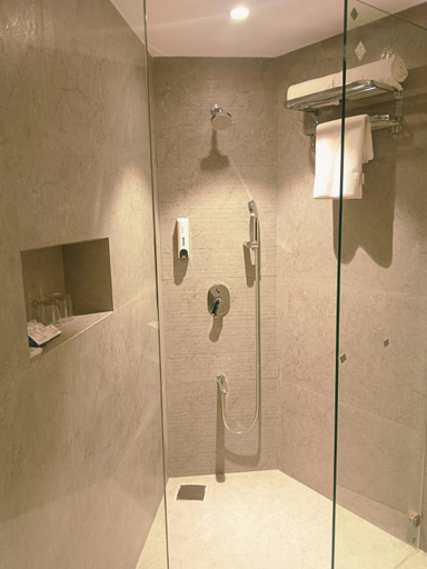 Bathroom 3, Orient Beacon Resort, Panchgani, Satara