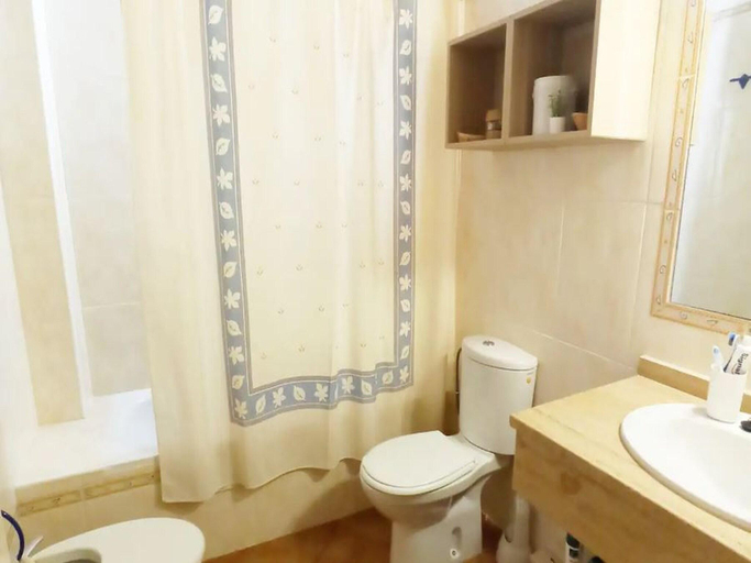 Bathroom 3, Beachfront Home in La Isleta, Almería