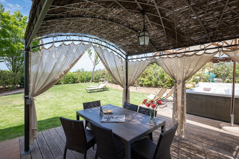 Food & Drinks, Podere Vignanova Accommodations & SPA, Livorno