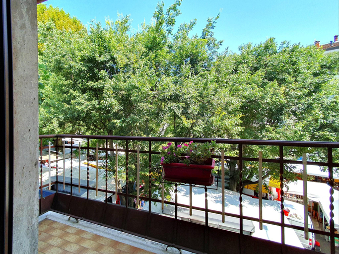5, Charming Apartment near Lake Maggiore, Varese