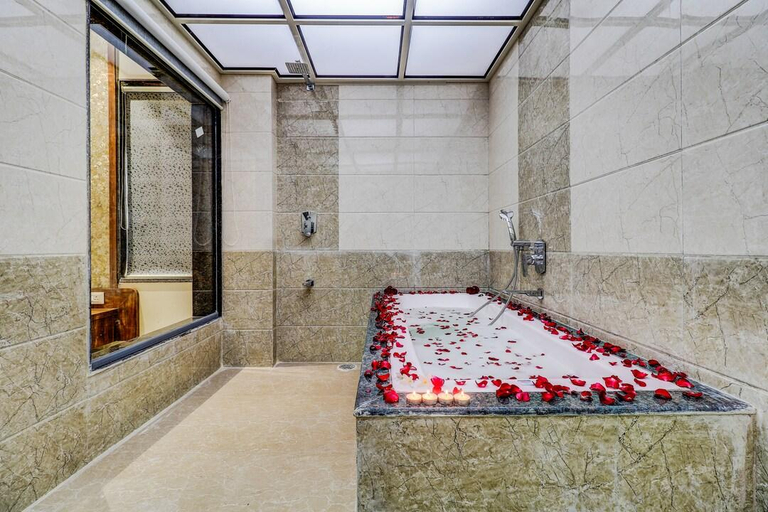 Bathroom 4, Hotel Raj Inn, Thane