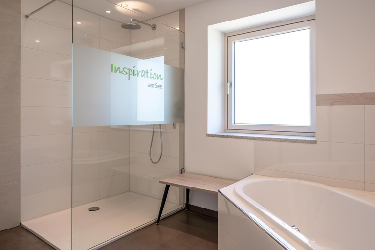 Bathroom 3, Inspiration am See - Ferienhaus, Rosenheim