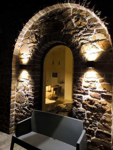 Others 5, Le Castel Mosan, Namur