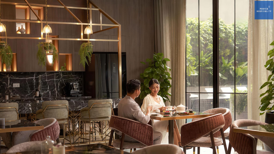 Food & Drinks 5, Imperial Elegance Zenity D1, District 1