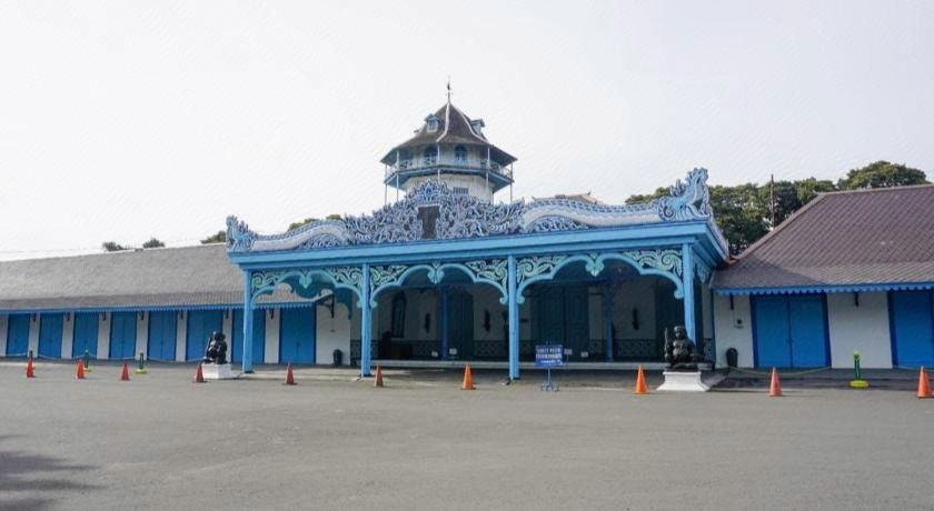 2, Super OYO 2803 Orchid House, Solo