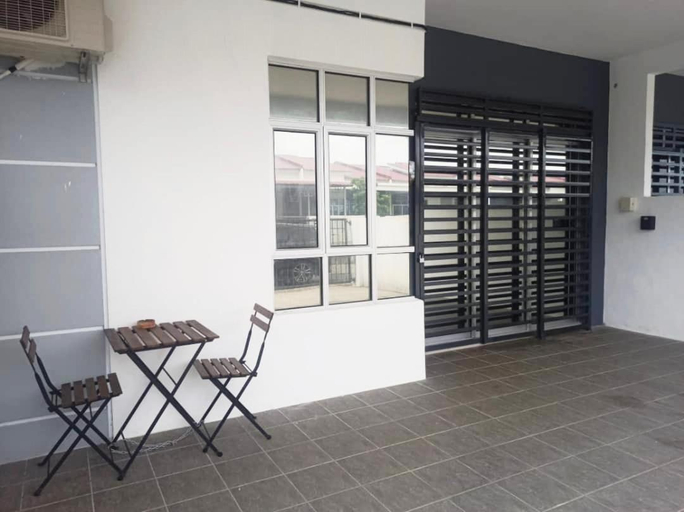 Others 2, RumaaKita D'Jengka Homestay, Maran
