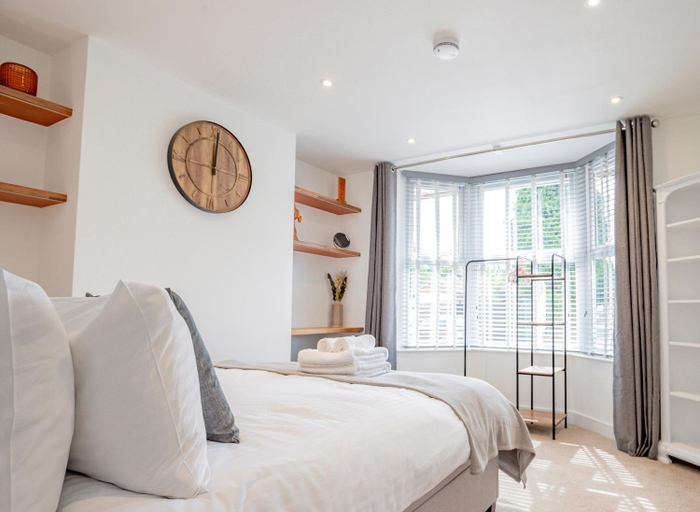 Bedroom 2, Easy Access - 500m to City - Garden Area, Herefordshire