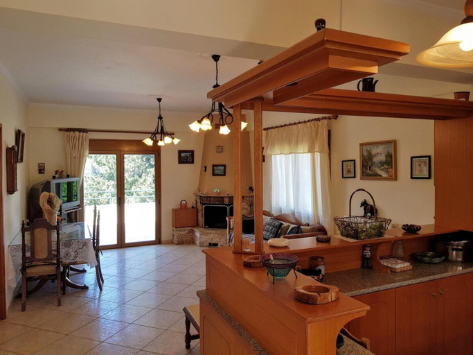 Others 5, Eftihia's Traditional House, Crete