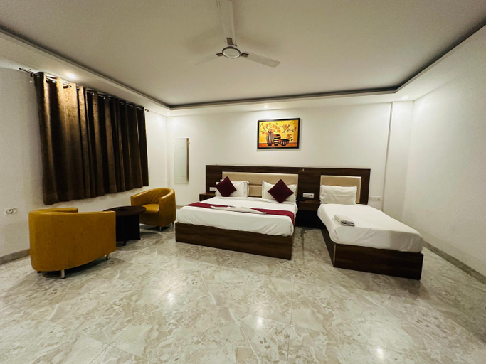 Bedroom 3, Hotel De Clark Residency Delhi Airport, Delhi