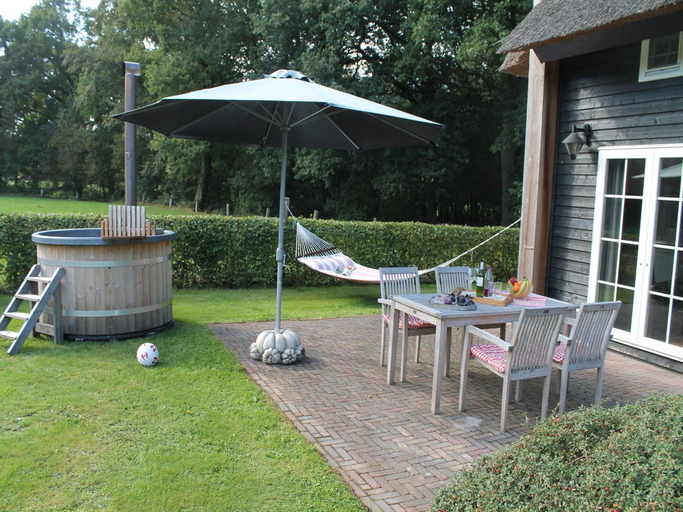 Others 2, Countryside Barn Retreat, Wierden