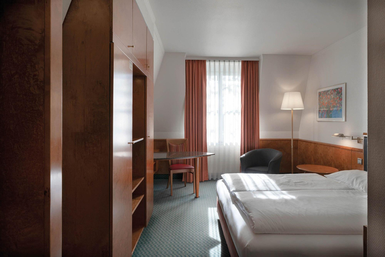 Bedroom 2, Seminaris Hotel Leipzig, Leipzig