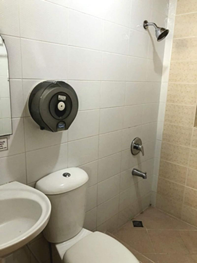 Bathroom 5, Pura Vida Villas, Tagaytay City