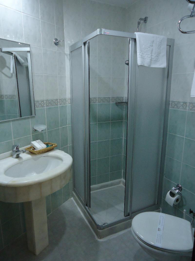 Bathroom 3, Artefes Hotel, Fatih