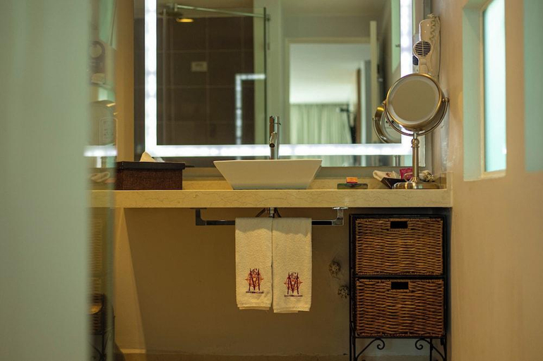Bathroom 4, Maria Condesa Boutique Hotel, Mexico City
