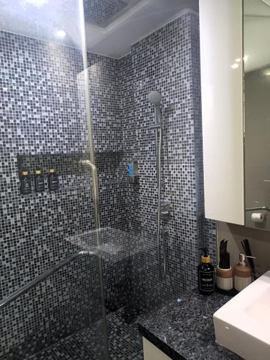 Bathroom 4, Twin Sand Resort Penthouse, Pulau Phuket