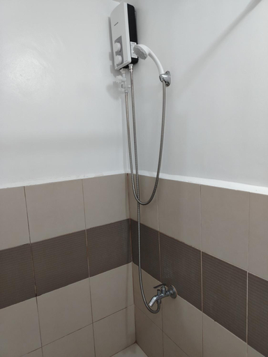 Bathroom 3, MPlace Condominium, Quezon City