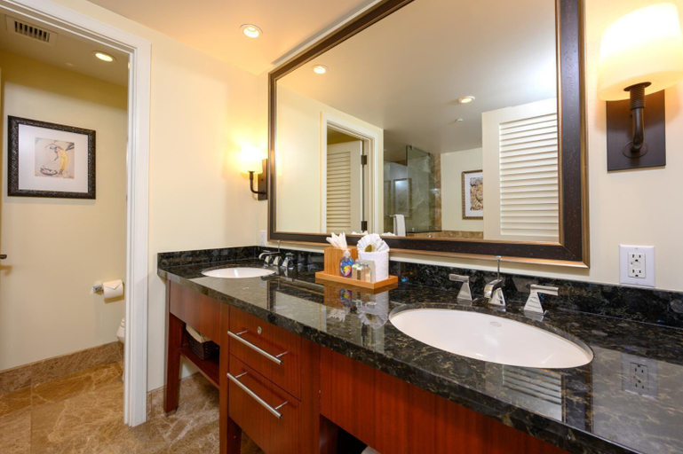 Bathroom, Honua Kai Hokulani by KBM Resorts, Maui