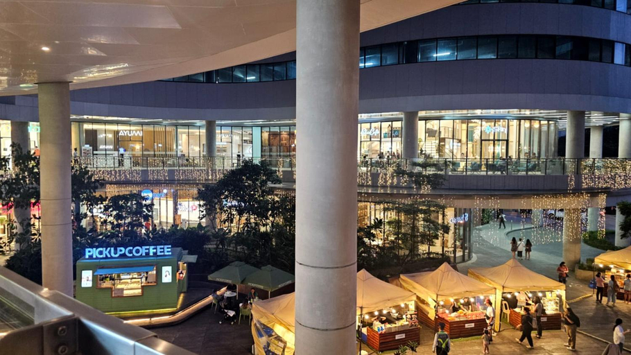 Food & Drinks 4, Awesome Value, Great Location, Makati City