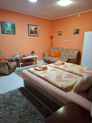 Others 5, Nela Apartmani, Niš