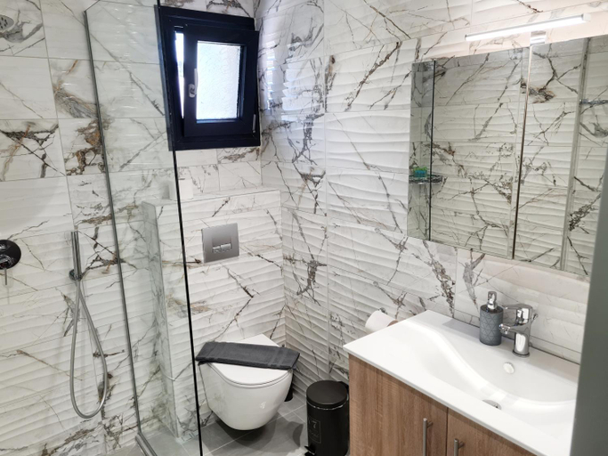 Bathroom 3, Agnanti-apartments, Central Macedonia