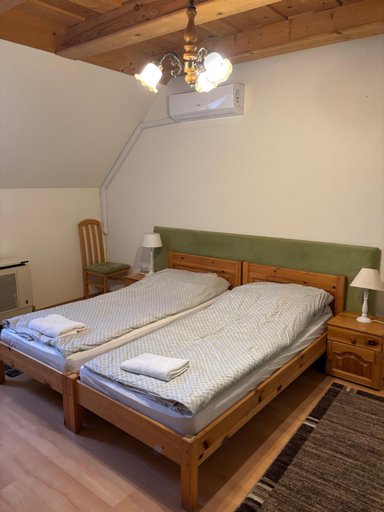 Bedroom 3, Lobarat Panzio, Hévíz/Keszthely