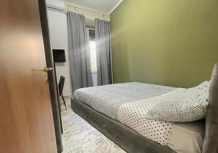 Others 3, Mi casa tu casa - Guest House, Catania