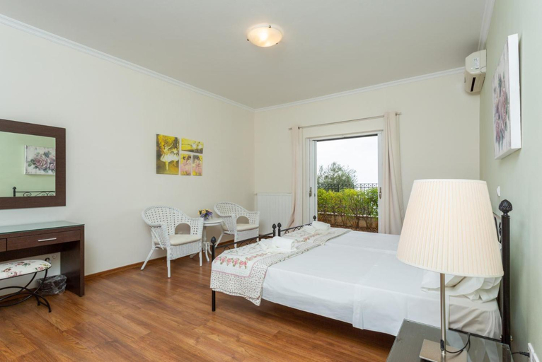 Others 5, Villa Georgios, Ionian Islands