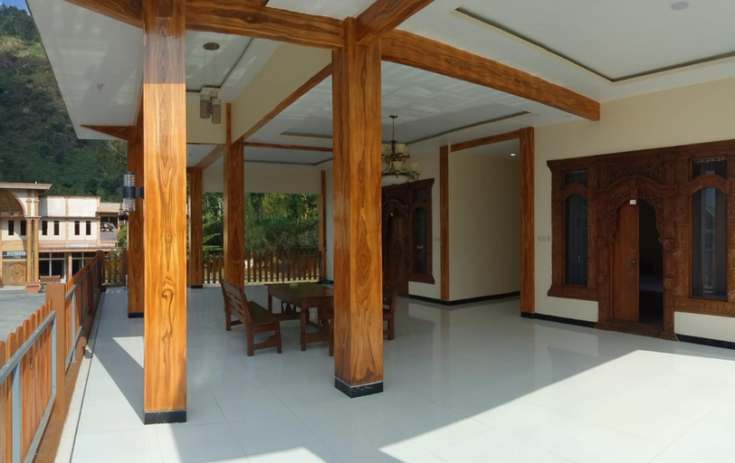 Balcony/terrace 5, Hotel Nadia Bromo, Probolinggo