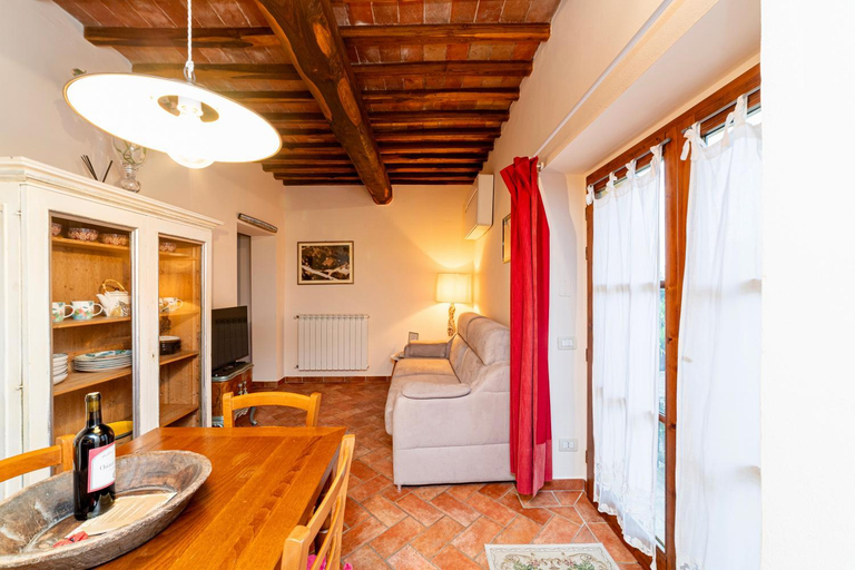 Others 4, Antico Podere Vergianoni nel Chianti con piscina, Florence