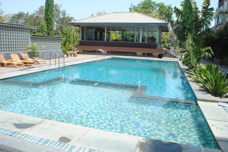 Sport & Beauty 3, Krishna Park Resort, Rajkot